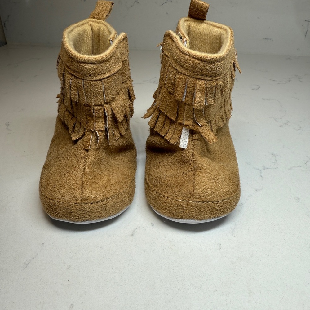 LUVABLE FRIENDS Baby Boots-SIZE 0-6 M